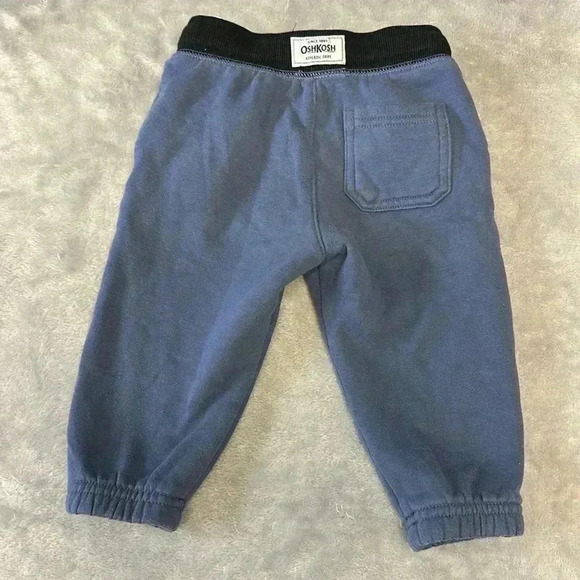 Oshkosh B’gosh - 2 piece set. Size 12 months - Picture 8 of 8